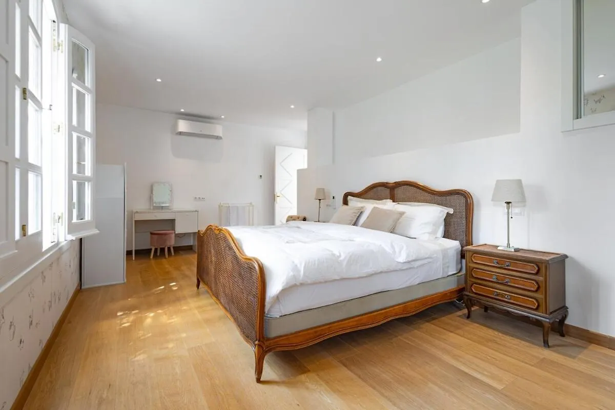Casa Del Sol Villa By Hostlovers Marbella